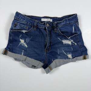 KanCan Distressed Cuffed Mid Rise Jean Shorts Medium Wash Size 9/28 KC6005D